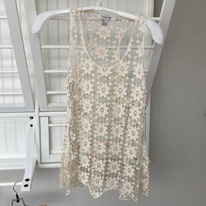 Lace racer back tank 100% cotton Size Small